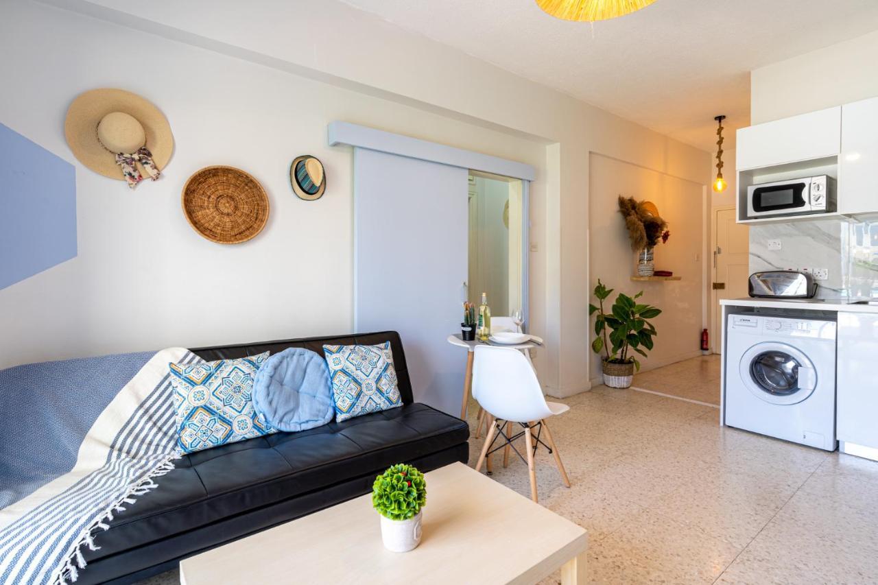 Sea Breeze 1-Br Apt In Pyla Eksteriør bilde